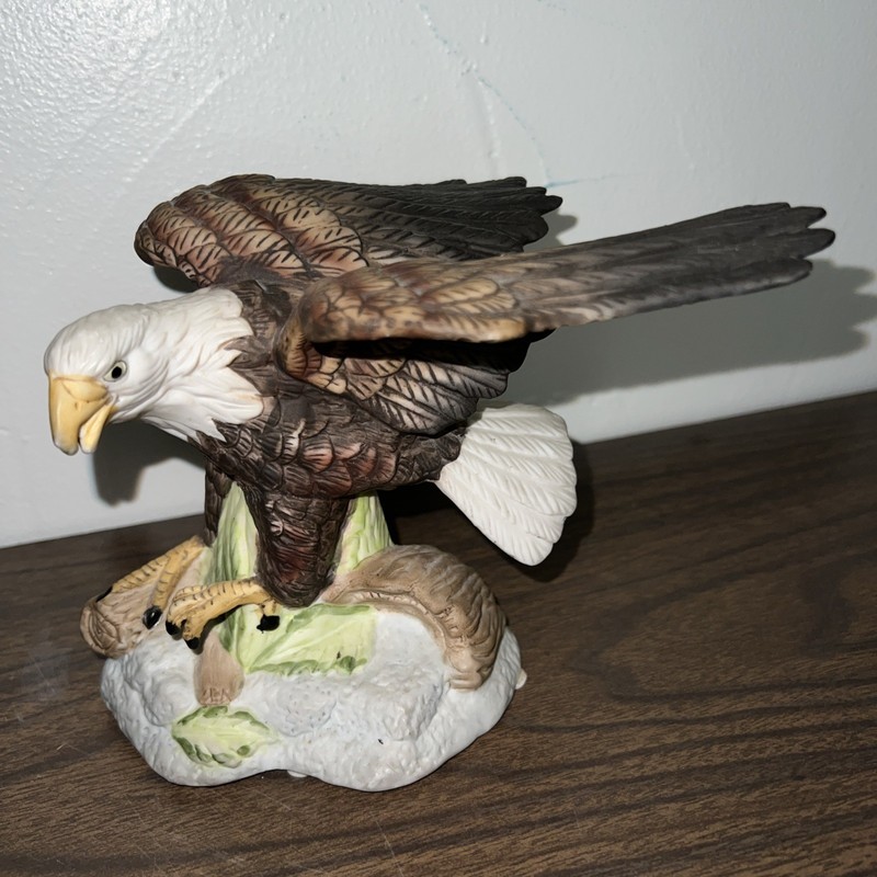 Ceramic Bald Eagle Landing On Rock Sculpture Statue 5” X 6” X 6” Americana Decor