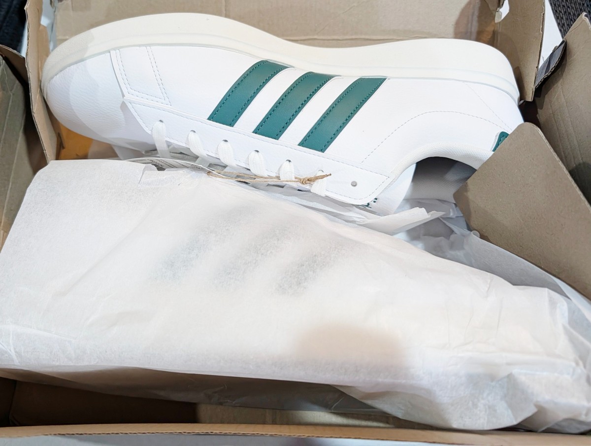 Adidas Men display picture 3