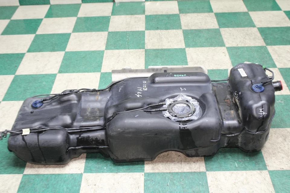 00-03 YUKON Gas Gasoline 26 Gallon Fuel Tank w/o Flex Fuel OEM Factory Reservoir - Image 2 of 4