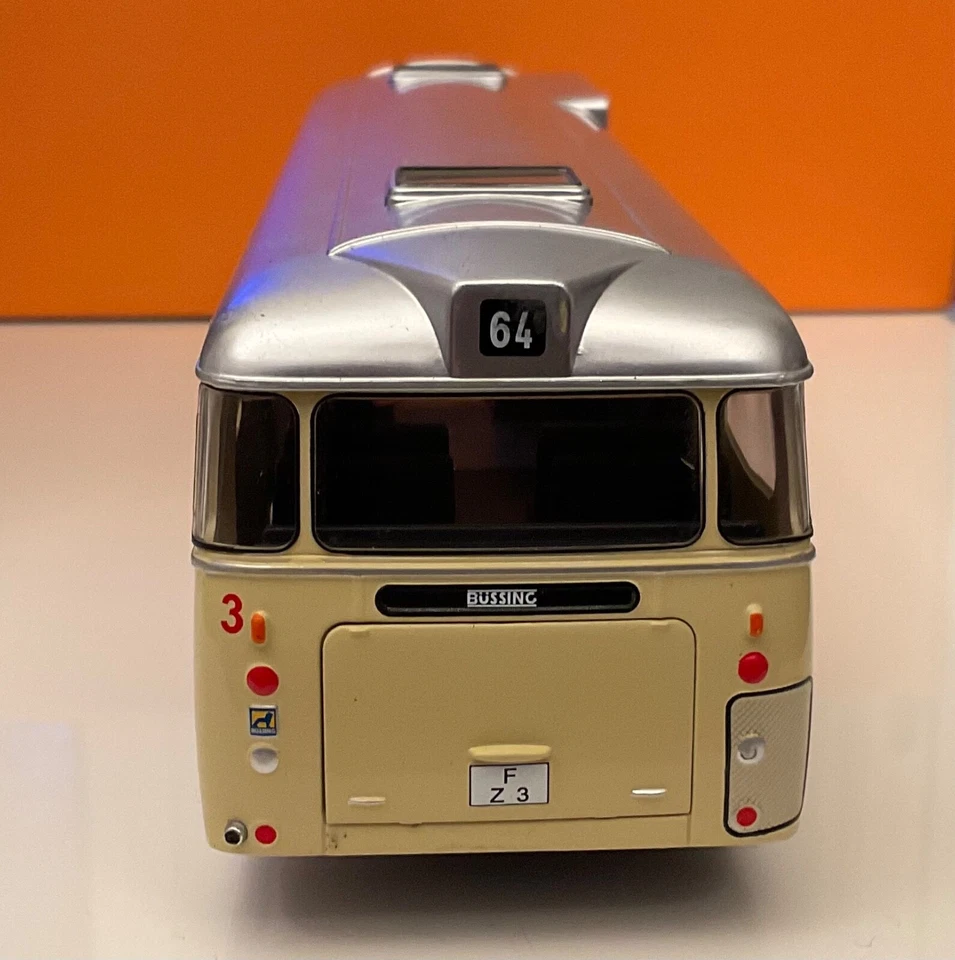 Pullman Bussing Senator 12D Jagermeister Autobus 1964 1/43 IXO - Immagine 3 di 4