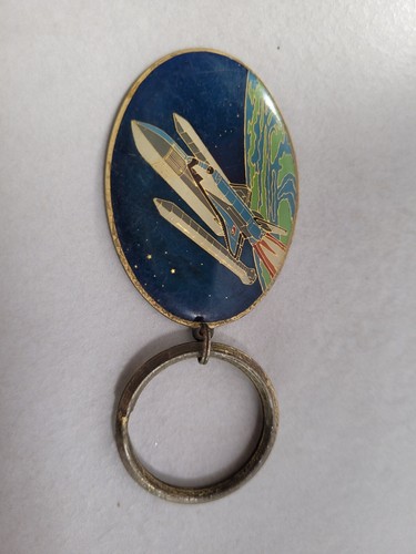 Space Shuttle AMINCO USA SOLID BRASS Old Keychain Key Holder Key Ring - Picture 3 of 4