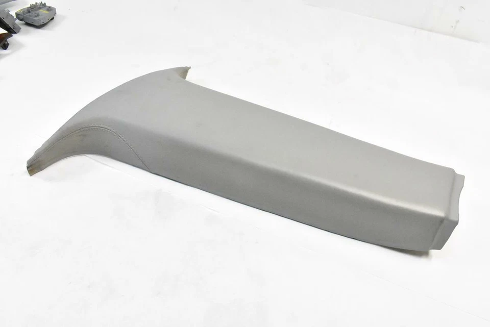 01 宾利 Arnage 装饰,内饰,b 柱,左下 PV22285PD — 第 3/4 张图片