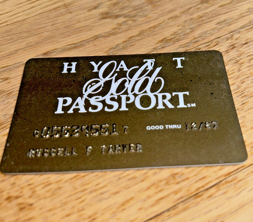 2 tarjetas de miembro vintage HYATT GOLD PASSPORT - años 80 - Imagen 4 de 5