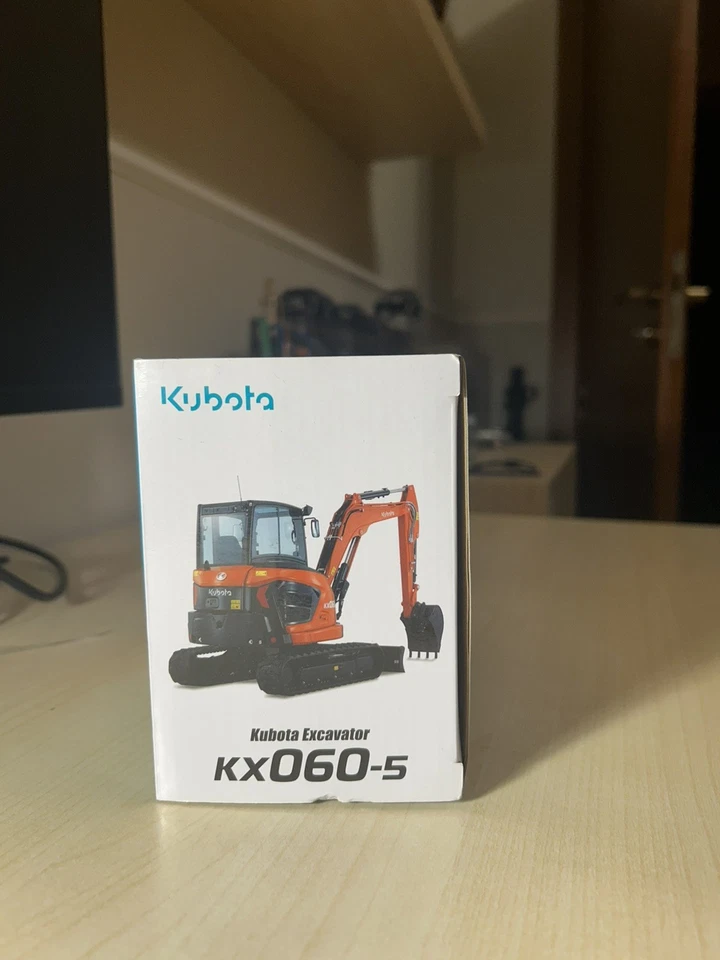 1/24 Kubota KX060-5 Excavator Model - Immagine 4 di 4