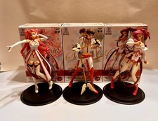 Figuras Code Geass Code Black Crane King con caja Suzaku, Euphemia y Cornelia