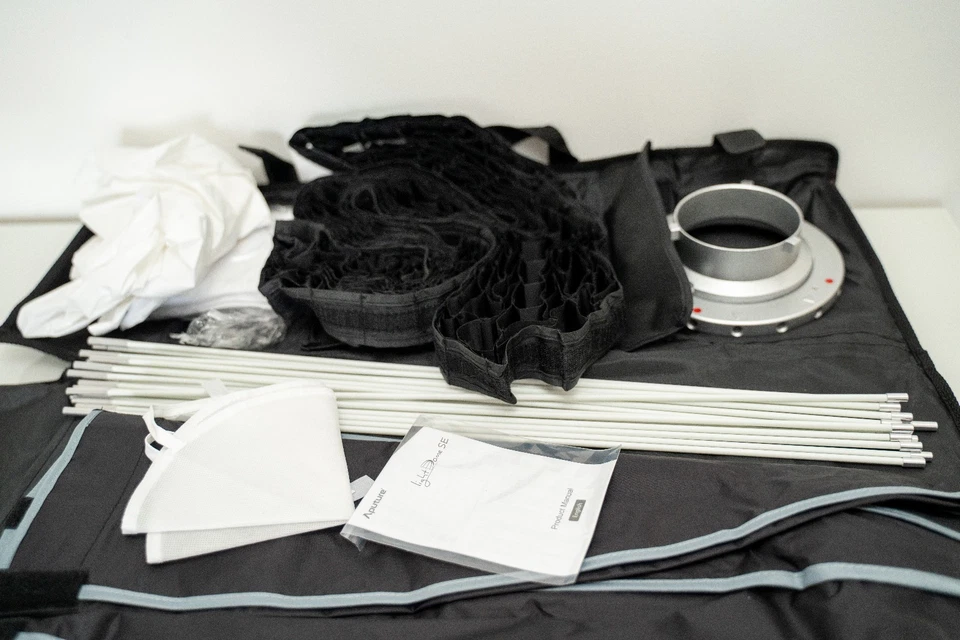 Aputure Light Dome SE - 33.5" Softbox, Black, Fibreglass & Reflective Material, - Image 4 of 4