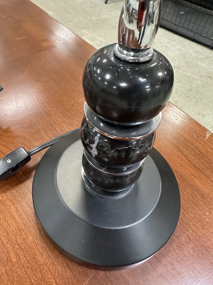 House of Troy Adviento 2 Luces Piano/Lámpara de Escritorio 16" Bolas de Mármol Inoxidable Foto 3 de 4