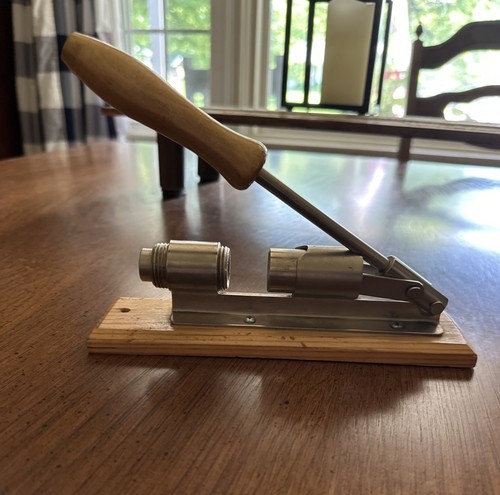 Vintage Duke Easy Pecan And Nut Cracker - Picture 2 of 5