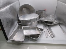Vtg 9 Pieces Child's Aluminum Kitchen Utensils, Roaster/Lid, Colander, Baking P