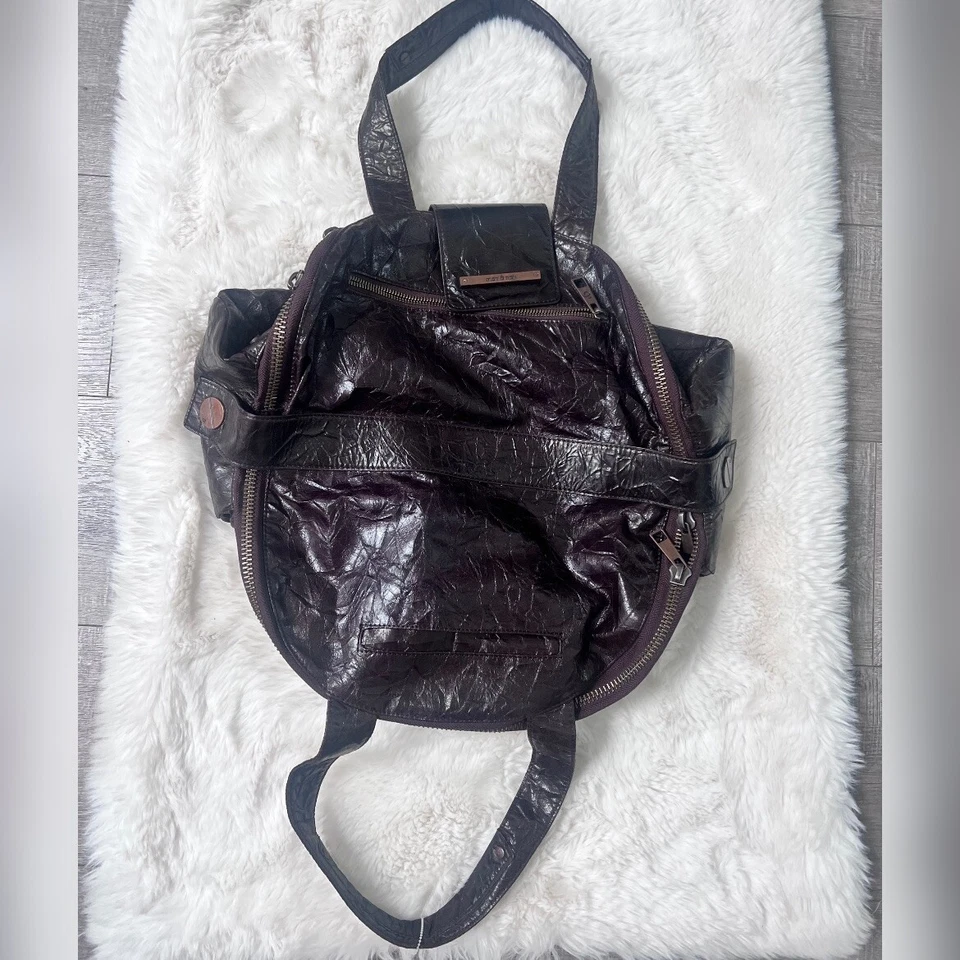 MATT & NAT 素食皮革皱日常/工作棕色包新品 — 第 3/4 张图片