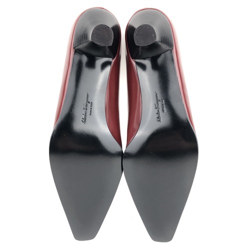 SALVATORE FERRAGAMO NEW Vintage Red Bow Patent Leather Kitten Heels 9B RARE NIB - Picture 3 of 13