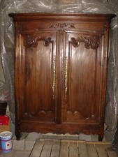 Armoire normande XIXème chêne chevillée parfait état