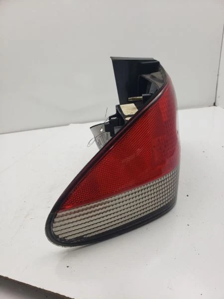 Driver Tail Light Convertible Quarter Panel Mounted Fits 95-98 SAAB 900 757228 - Image 2 of 4