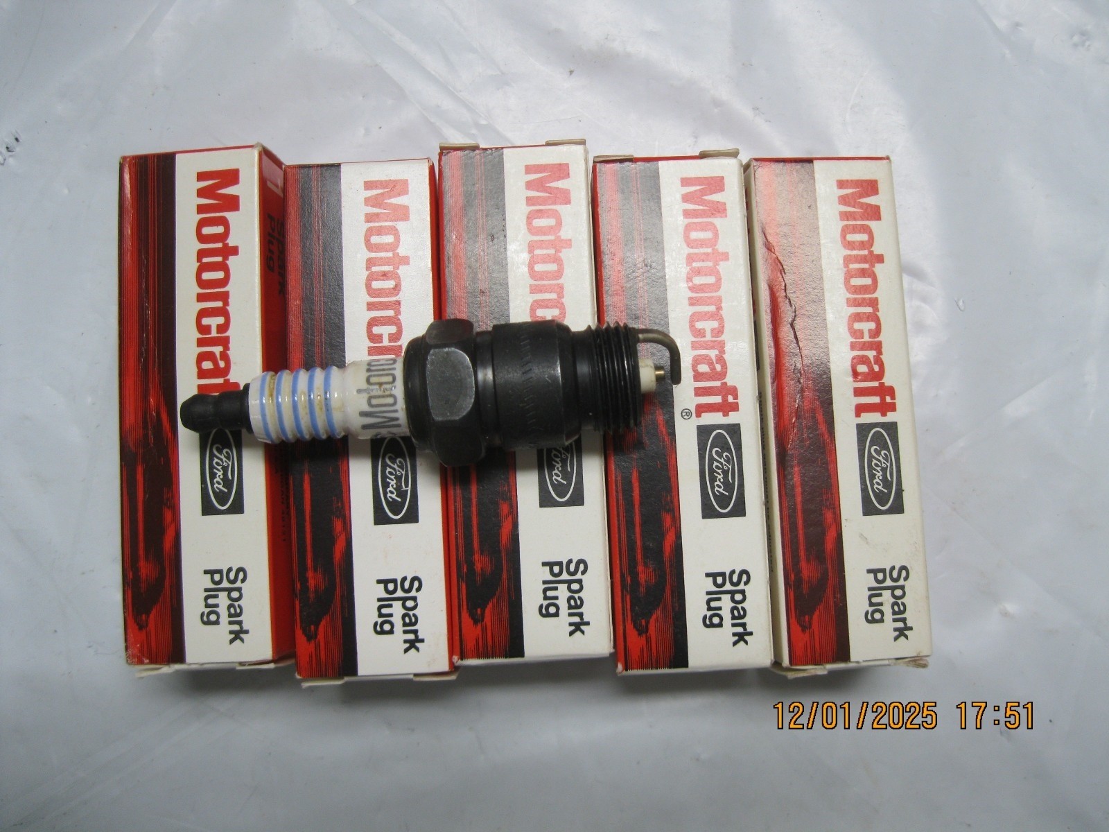 5 Motorcraft Spark Plugs BSF42C 5 pack