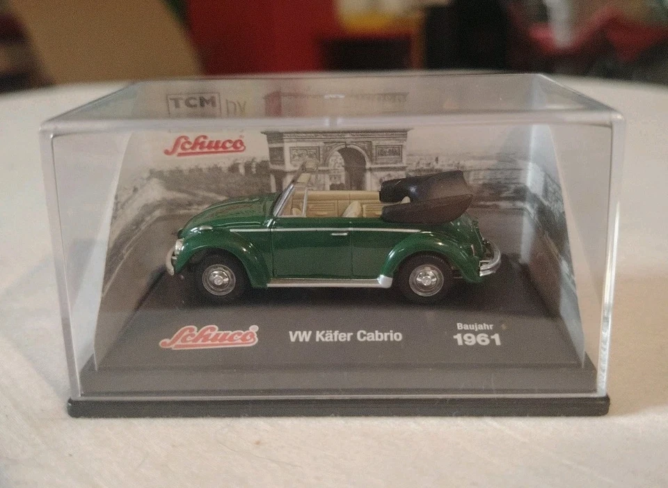 SCHUCO -TCM  Modellino VOLKSWAGEN MAGGIOLINO CABRIO (1961) - Scala 1:72 - Immagine 2 di 4