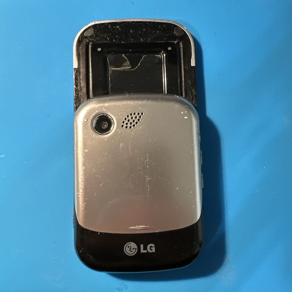 LG Imprint MN240 - Silver and Black ( MetroPCS ) Rare CDMA Slider Phone - Image 2 of 4