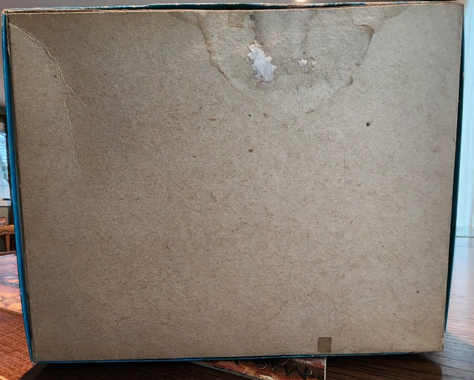 VINTAGE CROWN PUZZLE "MOUNTAIN CAMPERS" -713 PCS. BY WHITMAN PUBLISHING CO. - Image 4 of 4