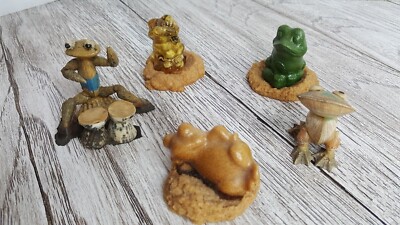 Sea Shell Frogs and Beach Sand Frogs Handmade set of 5 All Different Frogs.