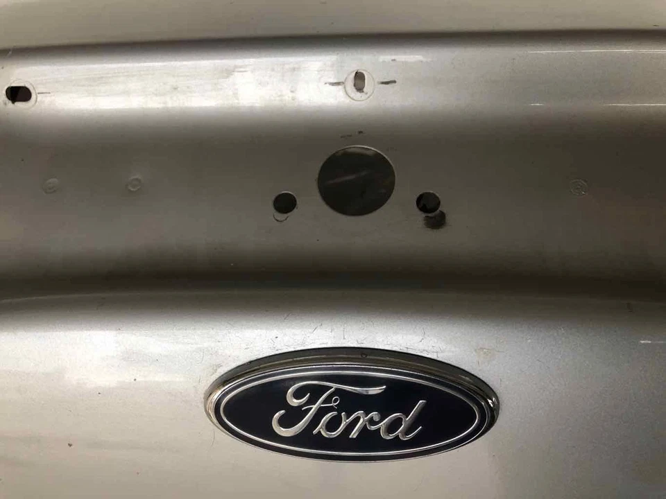 1996 - 1999 年福特 TAURUS 轿车后后备箱盖油漆代码 TS 银霜金属色 — 第 3/4 张图片