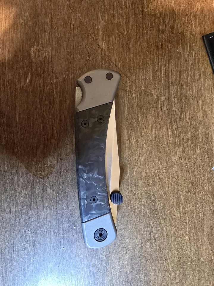 Cazador Buck Pro 110 Limited Satin S45VN gris aluminio mármol fibra de carbono Foto 4 de 4