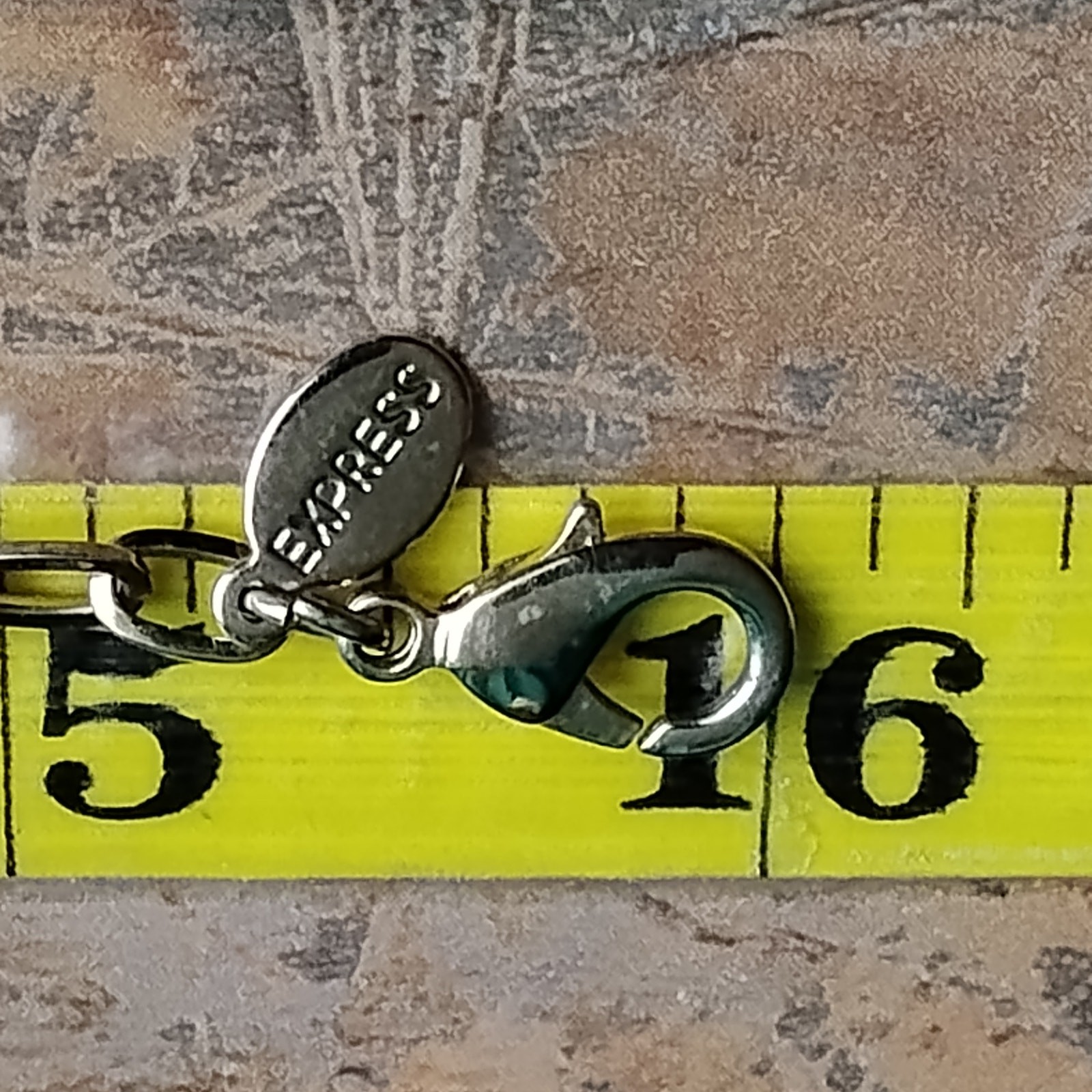 Express Statement Golden Necklace - image 7