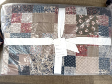 Pottery Barn Mila reversible FULL QUEEN patchwork quilt