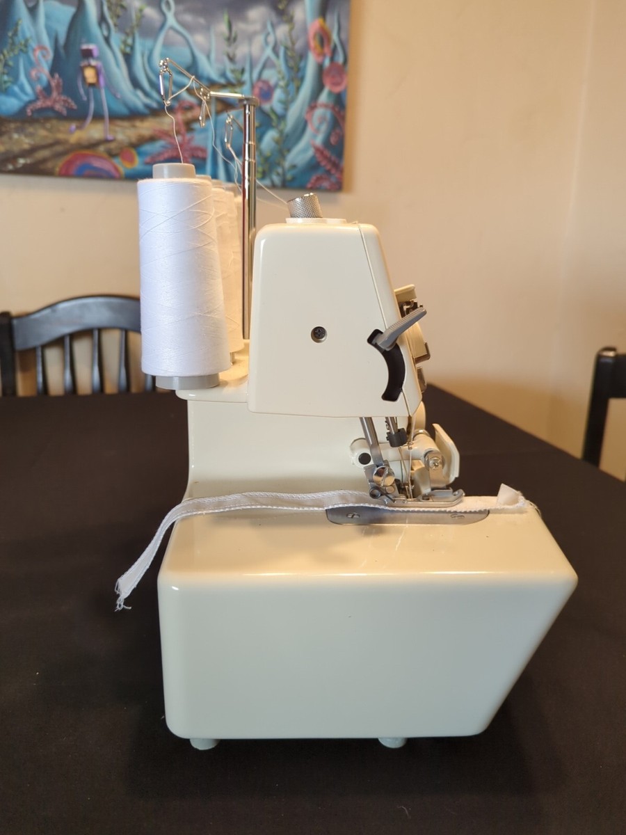 White SpeedyLock 7234 Serger Overlock Sewing Machine Fully