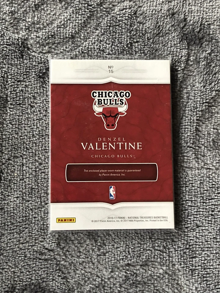 2016 National Treasures Jumbo Materials Bronze /25 Denzel Valentine #15 Rookie - Image 2 of 3