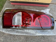 Eagle Eyes GM277-B100L Left Driver Tail Light For 2004-2007 Chevy Silverado