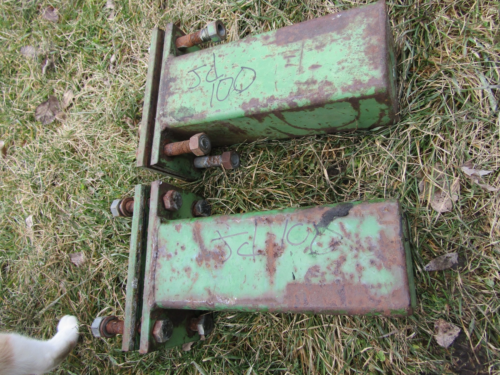 2 JOHN DEERE 100 CHISEL PLOW VIBRA-SHANK FRAME EXTENSION | eBay