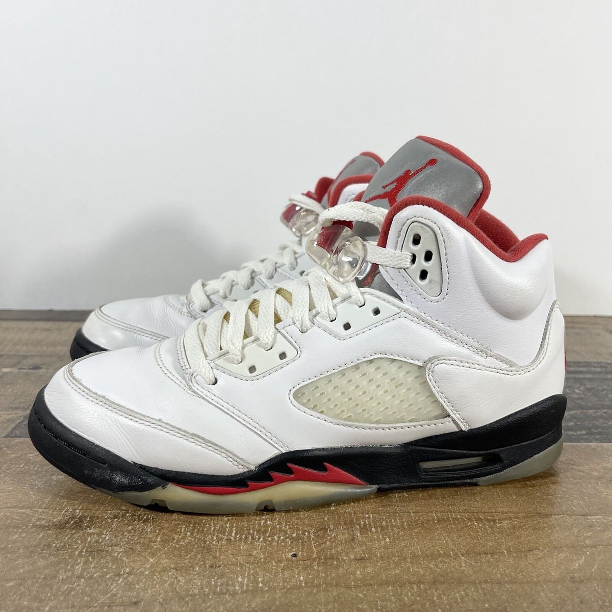 【即購入OK】NIKE AIR JORDAN 5 \"FIRE RED\" 2020 New Nike Air Jordan 5 Retro GS Fire Red 2020 GS (Size 3.5 Y