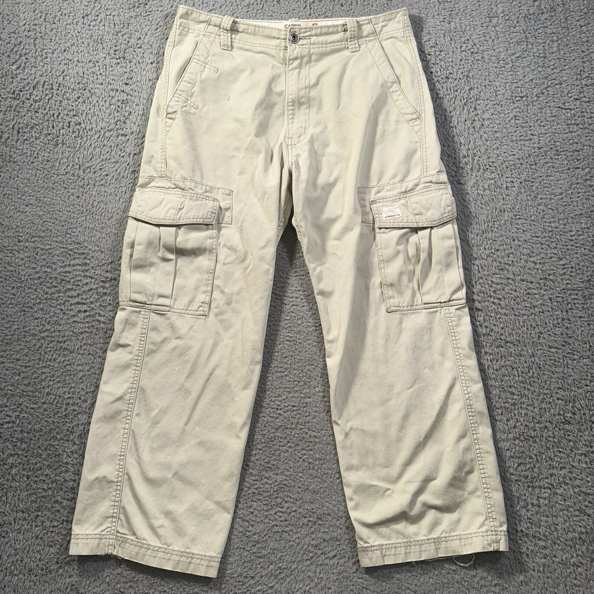 Levis Cargo Pants Mens 34x30 Cream Loose Straight Y2K Baggy Levis Cargo Pants Mens 34x30 Cream Loose Straight Y2K Baggy