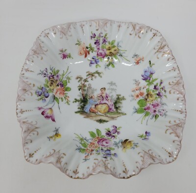 Dresden Franziska Hirsch Ruffled Porcelain Dish 8 1/4'' Romantic Scene 
