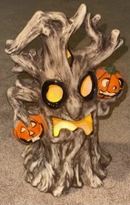 2018 Cracker Barrel Light Up Ceramic Spooky Tree With Pumpkin Halloween Scary