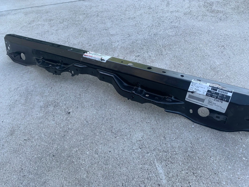 Soporte de radiador barra de amarre superior genuino Toyota 53205-0C050 - se adapta a Tundra 2014-202 Foto 3 de 4