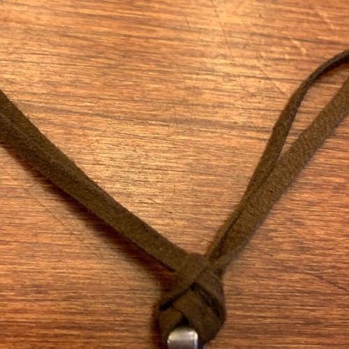 Zinn Triquetra keltische Dreifaltigkeit irischer Knoten Kreuz auf veganem Leder Halskette 17 Zoll - Bild 6 von 7