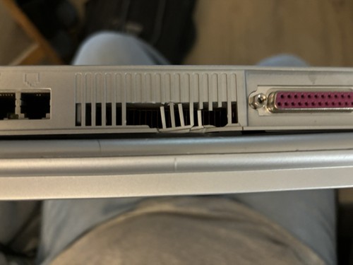 Gateway Solo 600YGR 15" Laptop P4 @1.7GHz 1GB 40GB HDD Radeon M 7500 XP Pro - Picture 9 of 14