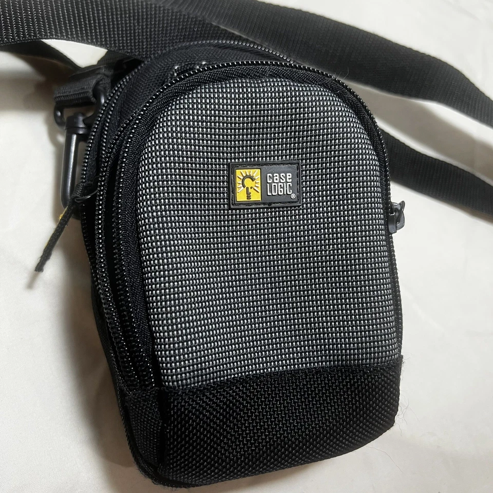 Case Logic Small Camera Case Padded Black W/ Belt Loop 2 Zip Pouch - Image 3 of 4