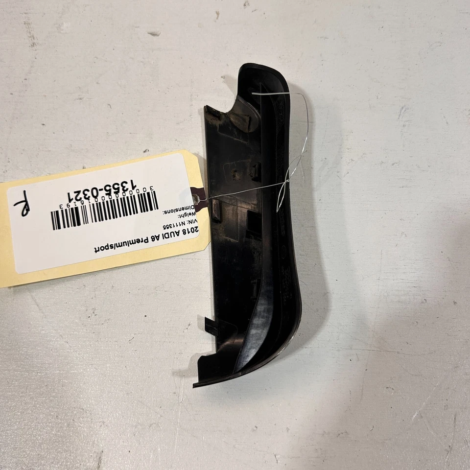 AUDI A6 2016 - 2018 S6 LADO DEL PASAJERO TRASERO INTERIOR LUZ TRASERA CUBIERTA EMBELLECEDOR OEM Foto 3 de 4