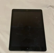 Apple iPad (5th Generation) ‎- MP2F2LL/A -  32 GB, Wi-Fi, 9.7 in - Space Gray