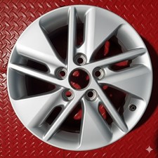 0448 Toyota Auris 15" Single Refurbished Alloy Wheel