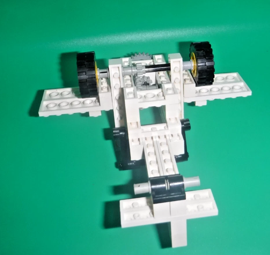 LEGO 8822, photo 3 of 5