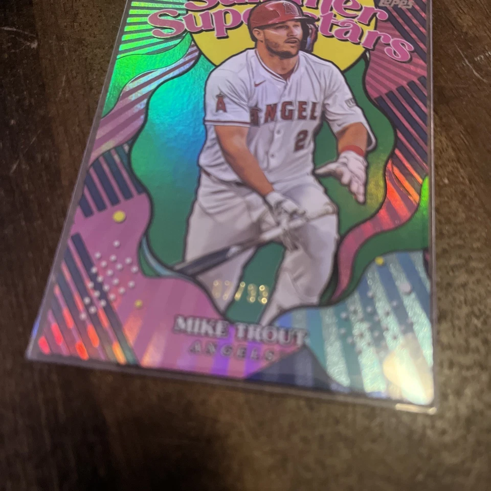 2025 Topps серия 2 - Mike Trout Summertime Superstars Green Parallel /99 Angels - Изображение 4 из 4