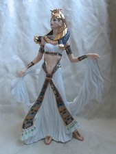 VINTAGE DANBURY MINT, CLEOPATRA PORCELAIN FIGURINE, MARTIN EVANS