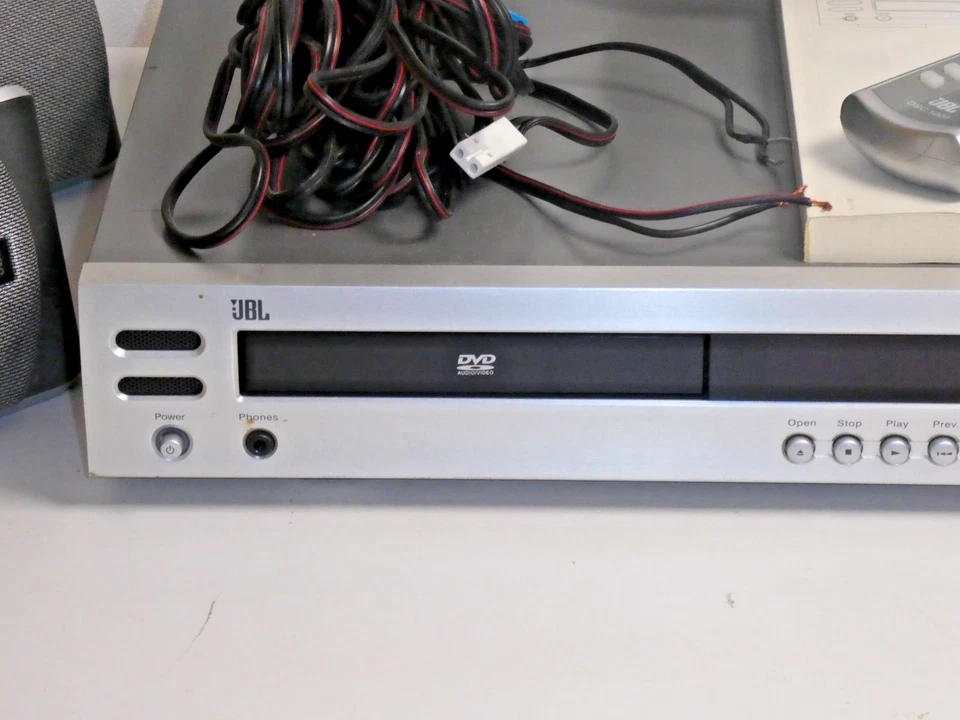 JBL DSC1000 DVD-Receiver inkl. 5 Lautsprechern, FB&BDA, 2 Jahre Garantie - Bild 2 von 4
