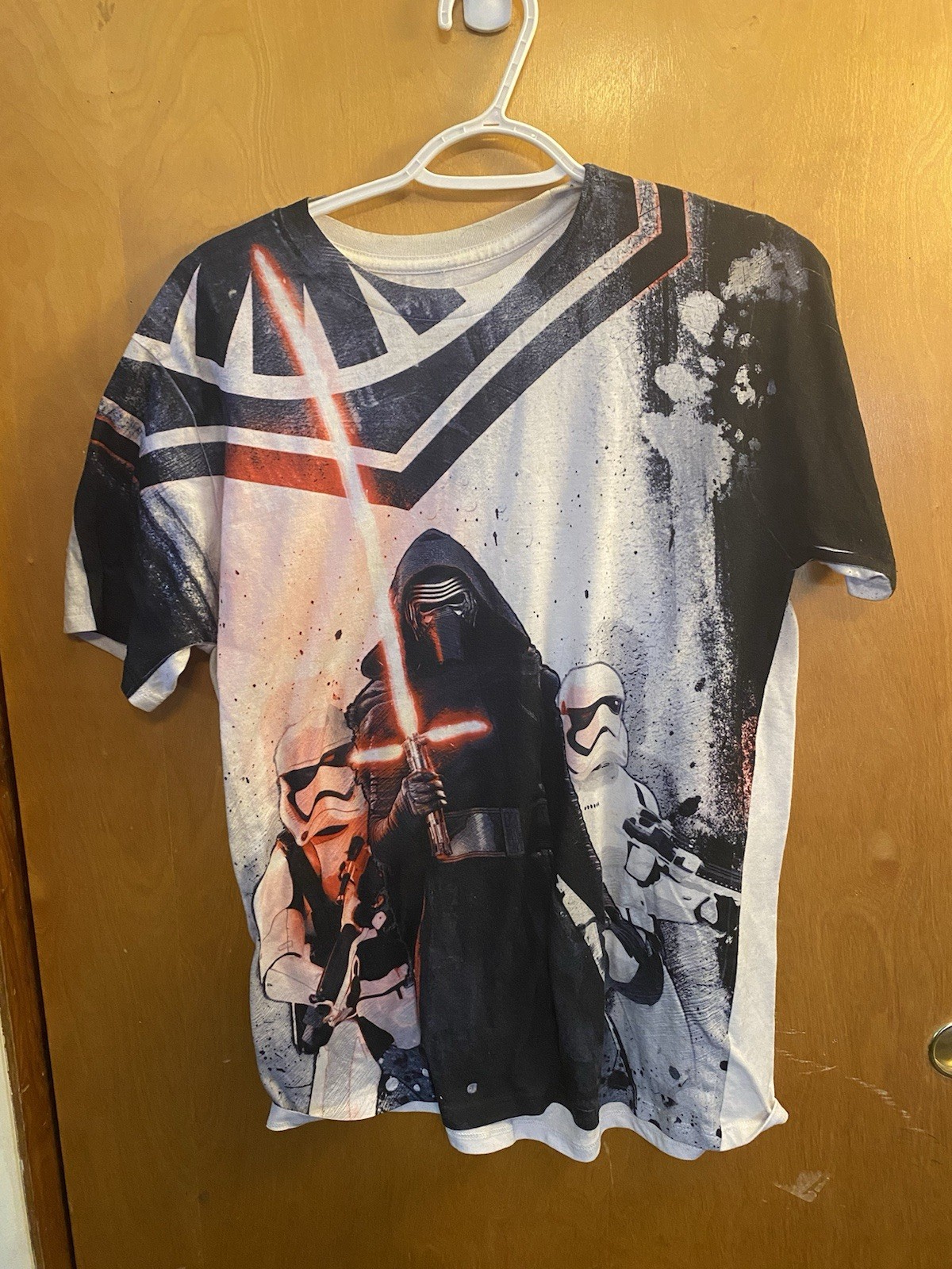 Star Wars Force Awakens Women’s T-Shirt, Size Small