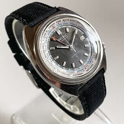 SEIKO ワールドタイム  6117-6400 1969 Seiko Automatic World Time GMT (Ref. 6117-6400) Grey