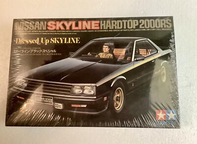 Tamiya 1/24 Nissan Skyline Hardtop 2000RS Motorized W/Driver Kit