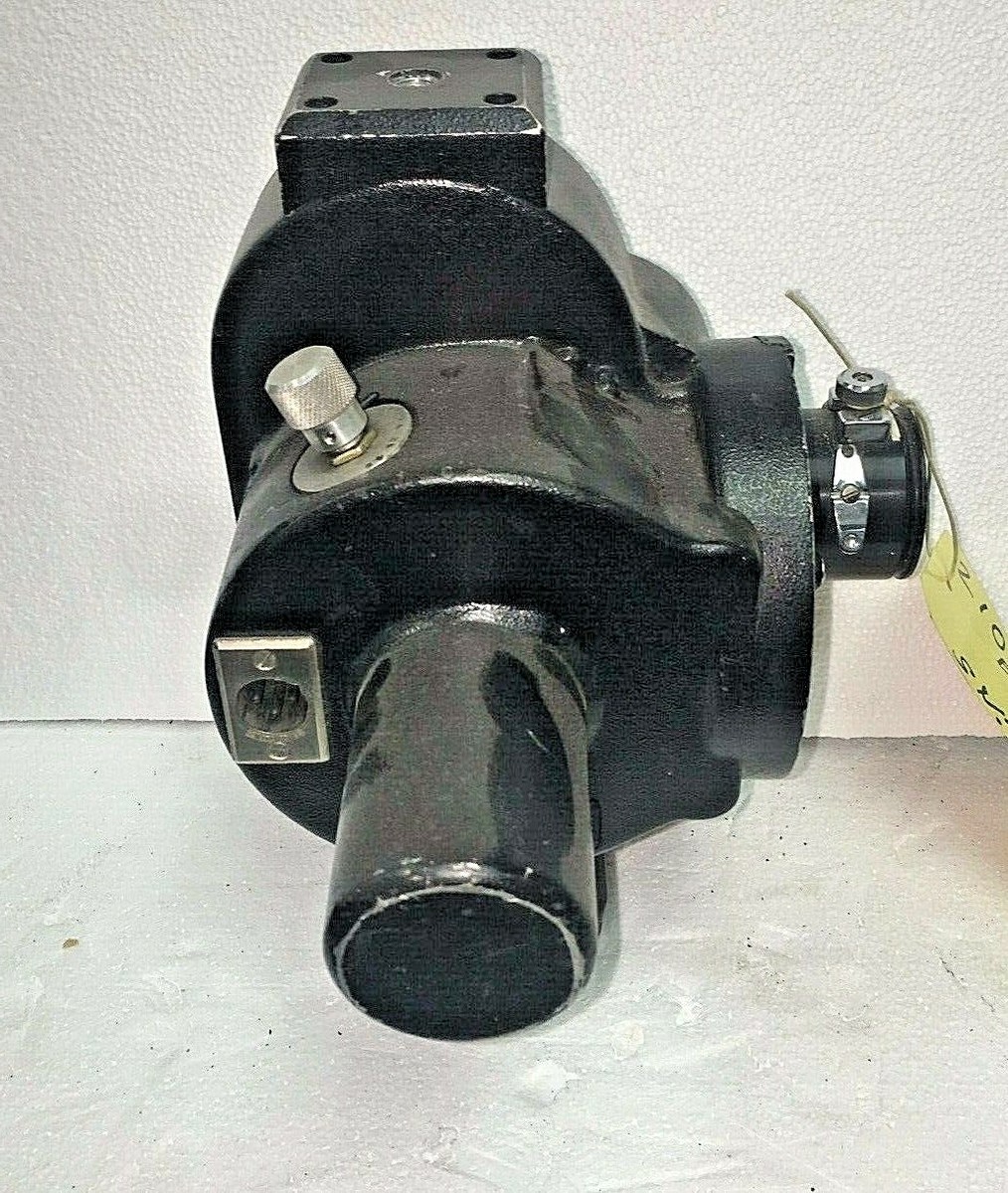 Bell Howell 35mm Eyemo type WWII Camera Military Surplus Clean!