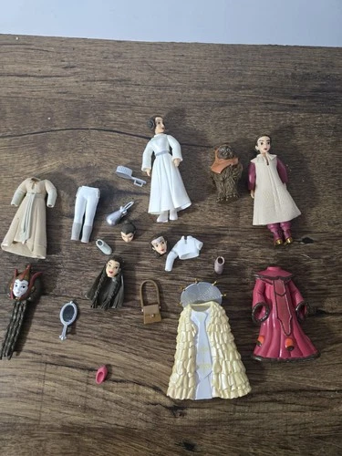 Vintage Lot Of 19 Star Wars Figure And Accessories